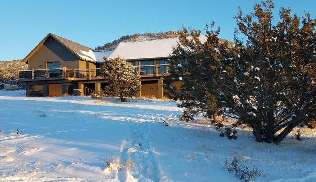 Unique Home with Spectacular Views in Williams