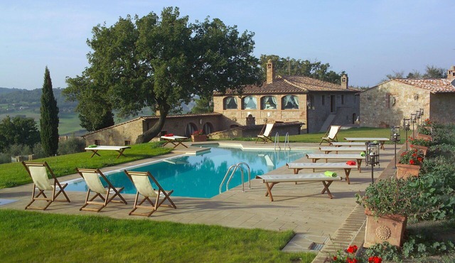 Villa in Monticchiello with 7 bedrooms sleeps 14 in Monticchiello