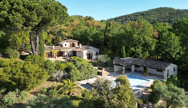 VILLA LA SERGERIE DANS LA FORET in La Garde-Freinet