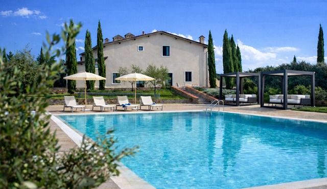 Villa Le Cascine with private pool.