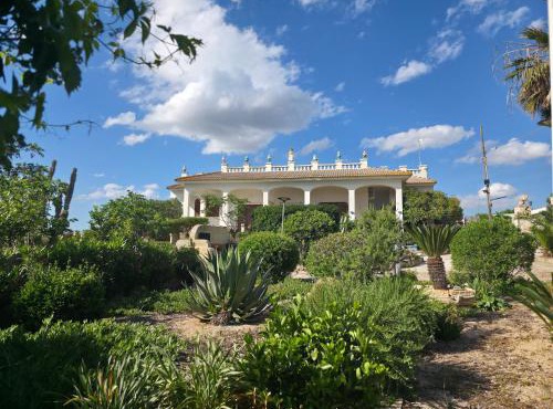 Villa Sette Nani in Torre Lapillo