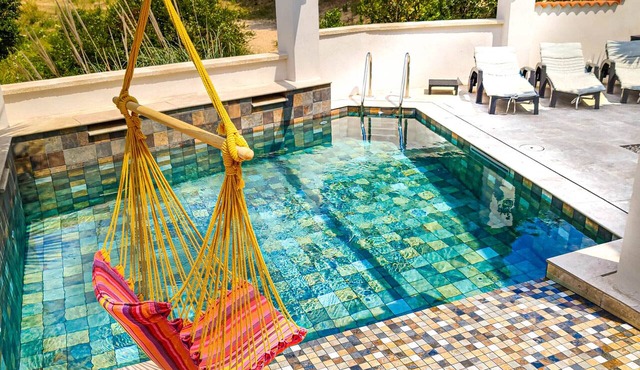Villa with private Pool & garden. 800 m from Beach in Carry-le-Rouet