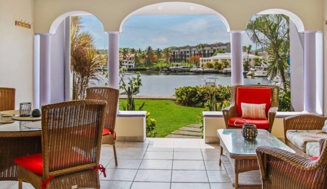 Waterfront 2-bed townhouse - Harbour 17 in Rodney Bay
