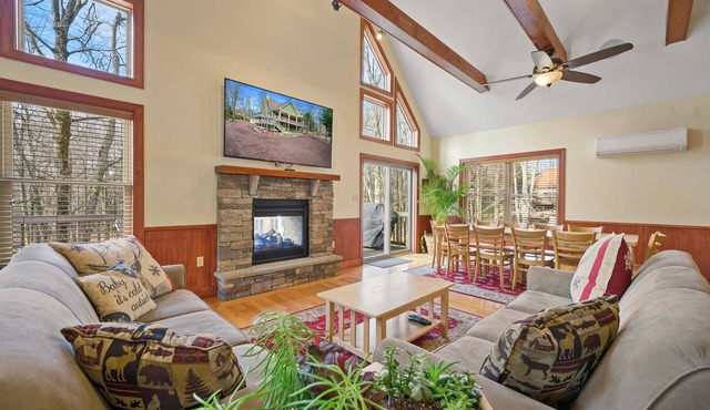 Weekday Special May-Sept. Book 2 Nights, Stay 3rd Night Free Mon-Thrus in Lake Harmony