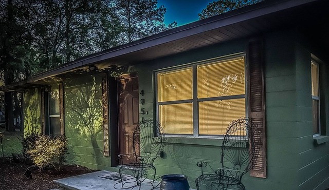 Willis Oaks Country Cottage