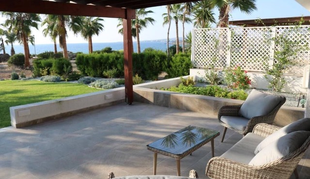 Yulya Villa A Luxurious Escape: Beach Front 2 Bedroom, with All Amenities! in Chlorakas