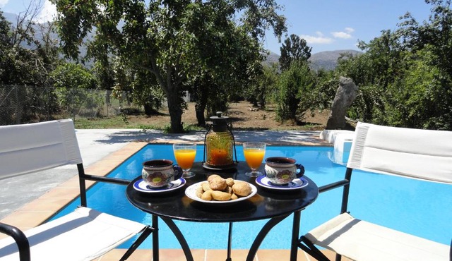 Zeus House in Agios Konstantinos