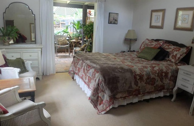 Accommodation - Tamborine Mountain in Eagle Heights