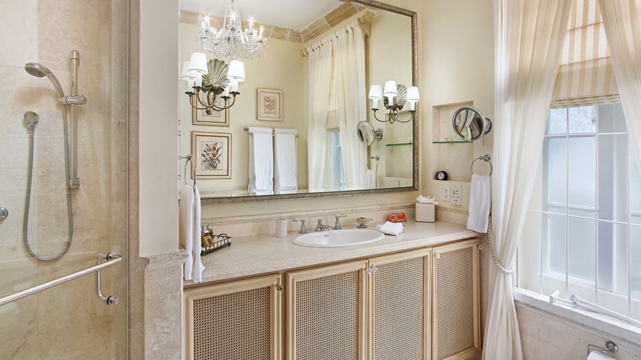 Photo of Bathroom in Little Battaleys