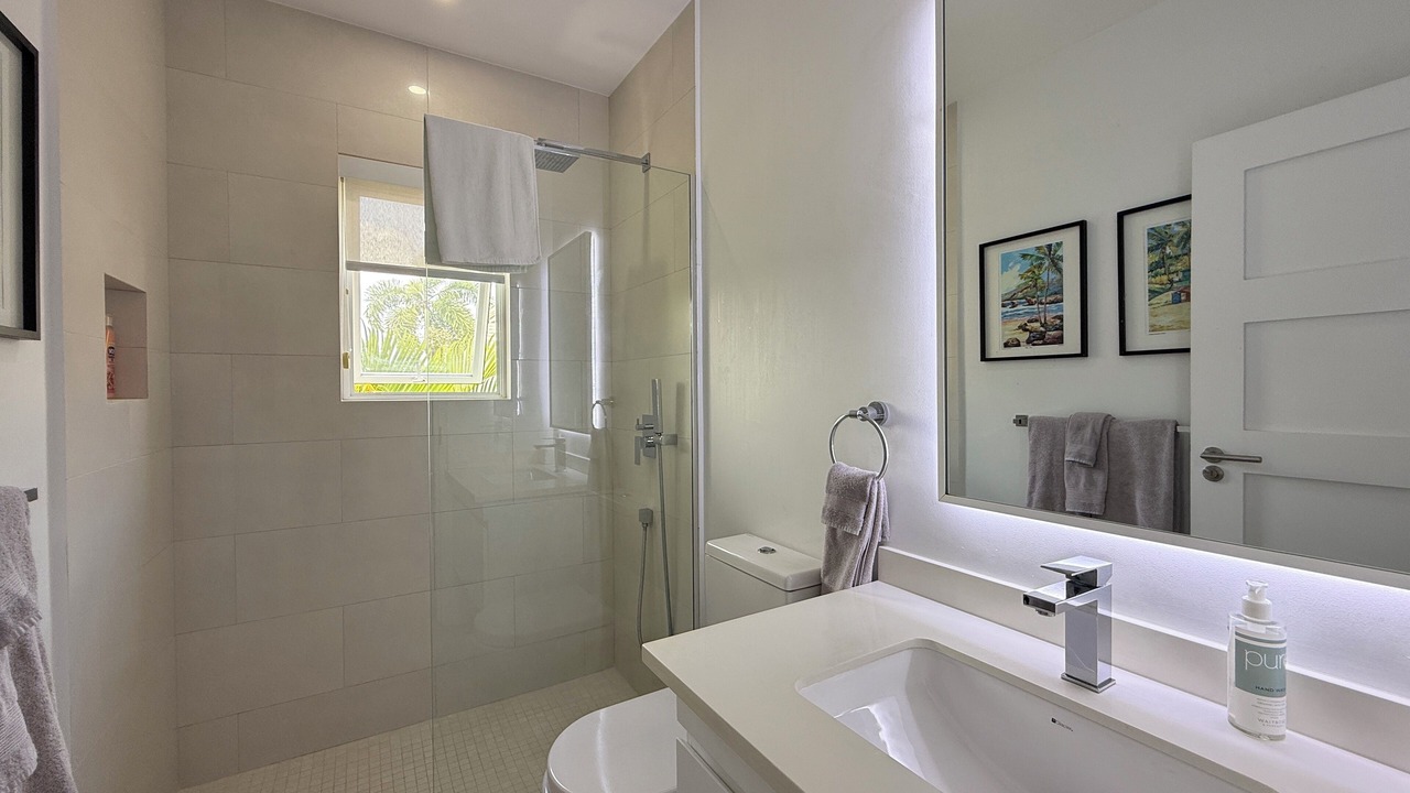 Photo of Bathroom in Merlin Bay