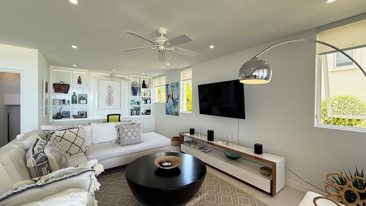 Photo of Livingroom in Merlin Bay