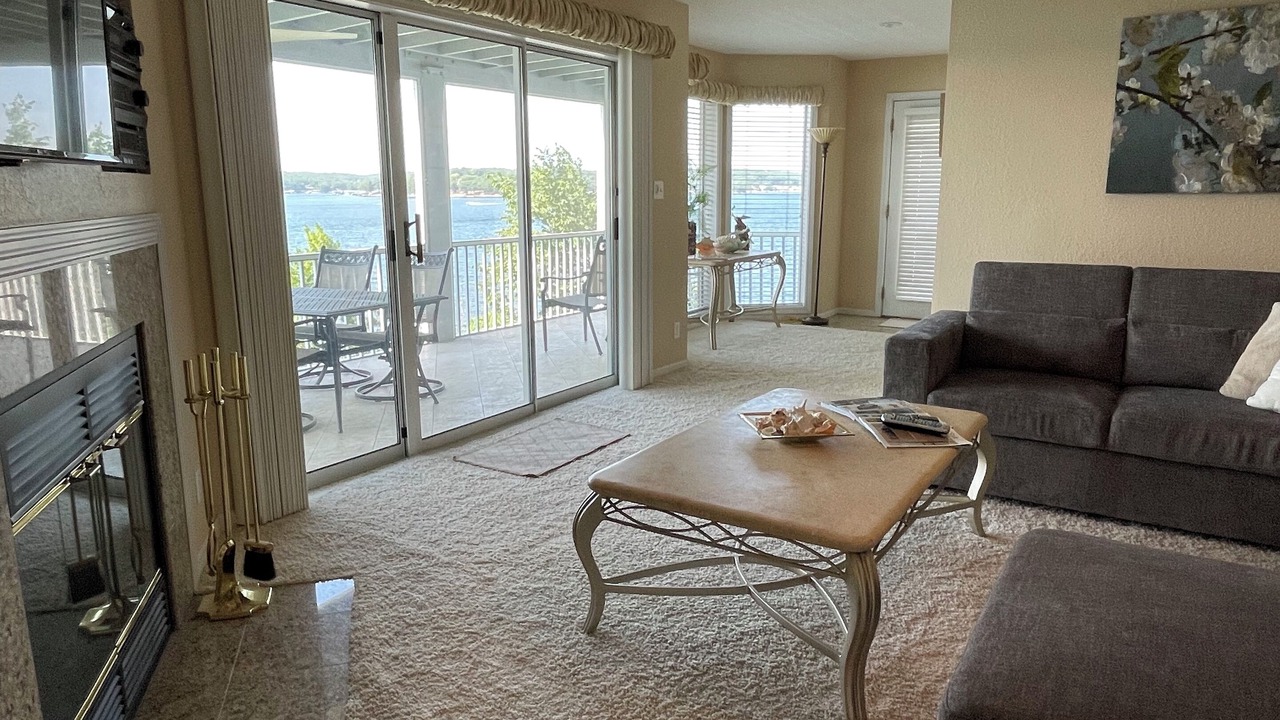 Photo of Livingroom in Village of Four Seasons