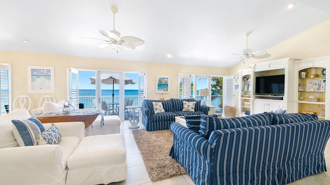 Photo of Livingroom in Seven Mile Beach