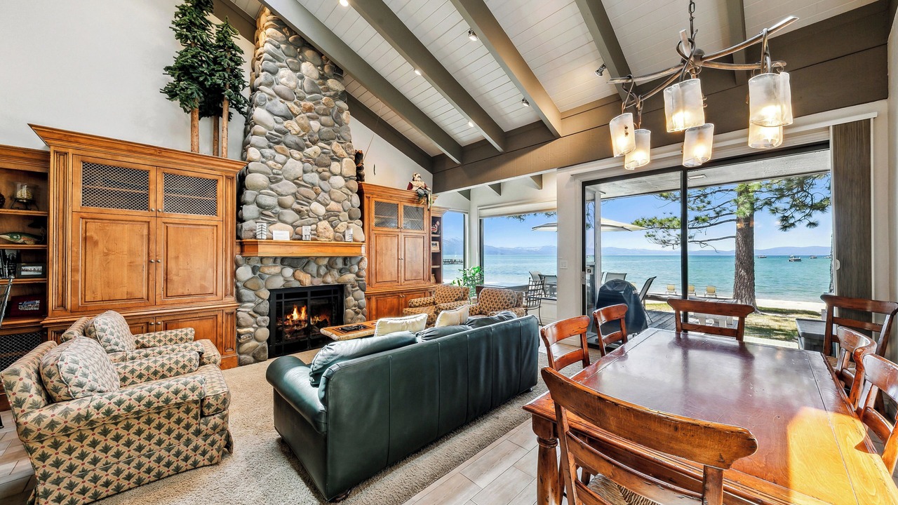 Photo of Livingroom in South Lake Tahoe