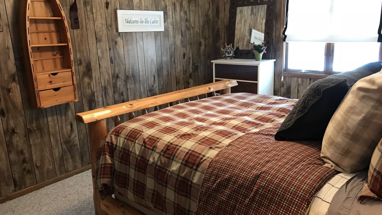 Photo of Bedroom in Longville