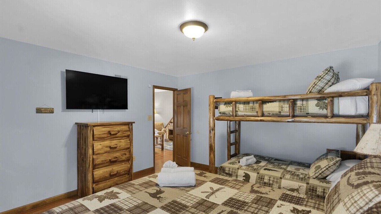 Photo of Bedroom in Drums