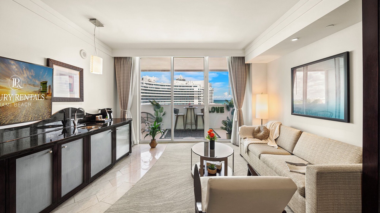 Photo of Livingroom in Mid Beach