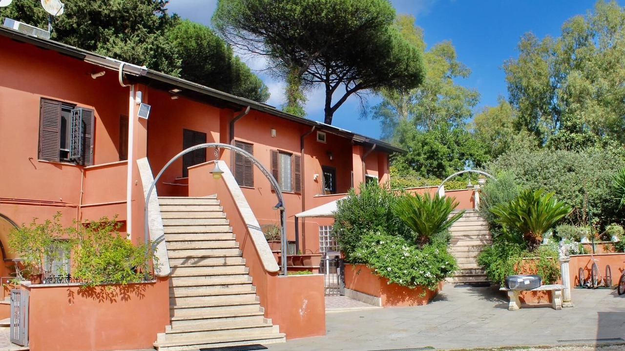 Photo of Outdoor in Zona LIII Tomba di Nerone