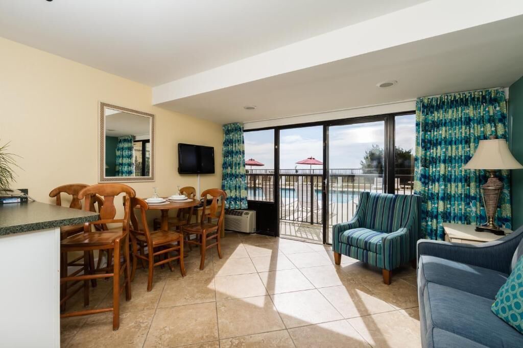 Photo of Livingroom in Ocean Drive
