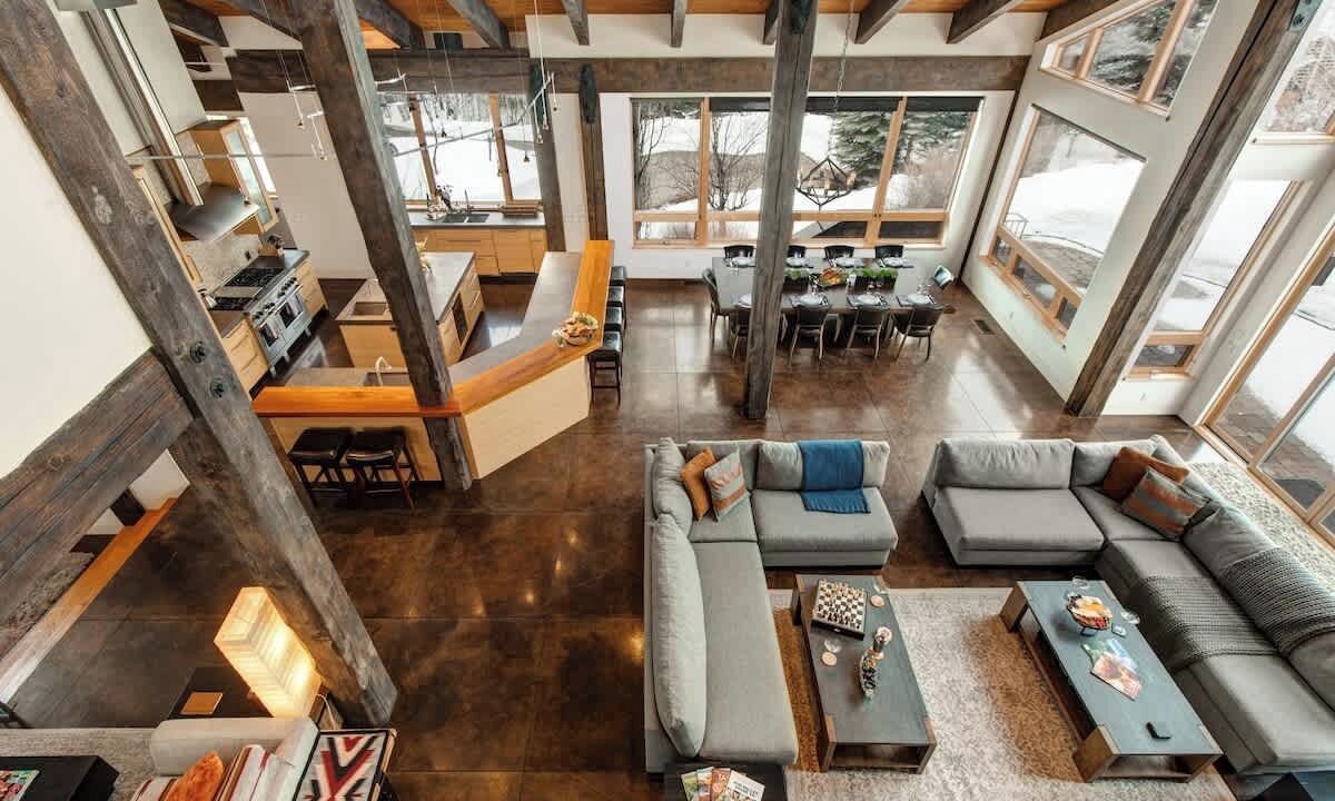Photo of Livingroom in Twin Creeks