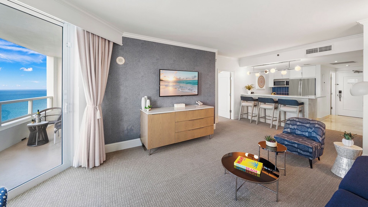 Photo of Livingroom in Mid Beach