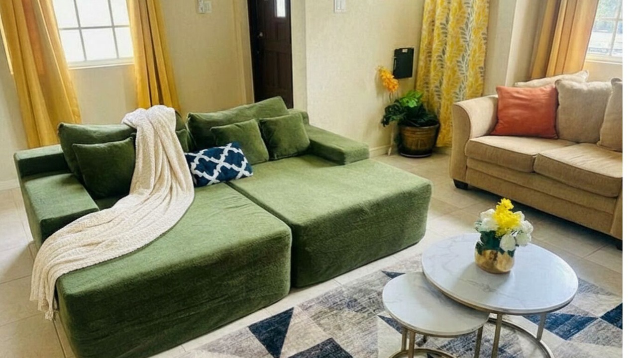 Photo of Livingroom in Bayville