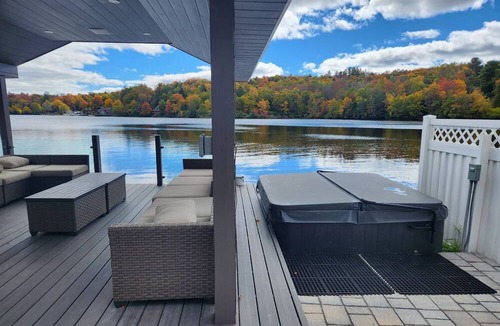 Kauneonga Lake House | Home King Luxury