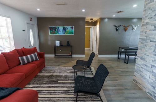 Miramar House | Metaverse Manor Near Hardrock Stadium