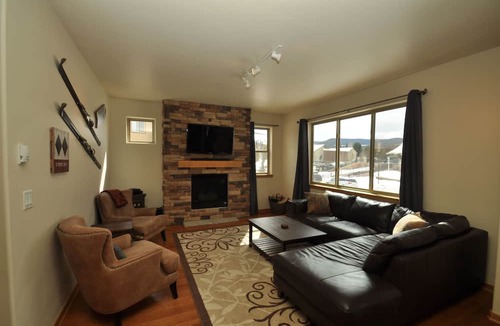 Winter Park Condo | Sledding Hill Views! Steps to dining & shops!