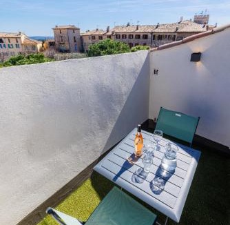 Tourrettes-sur-Loup Apartment | Apt Le Frene