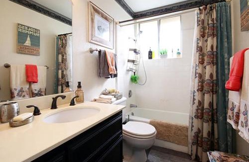 Aviara House | Coastal Hideaway