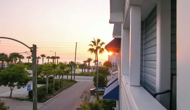 Sunset Beach House by Distinctive Beach Rentals in Treasure Island