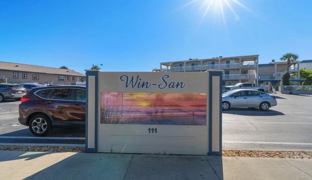 Win-San A104-2 bedroom at Flagler Ave! in New Smyrna Beach