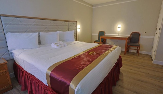King Bed|Smoking|Texarkana TX in Texarkana TX