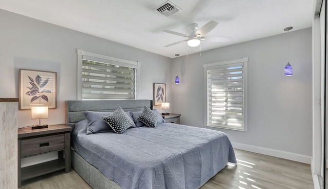 Walk to Beach and Restaurants 4 Bedroom Home with Pool Deerfield Boca Raton in Deerfield Beach