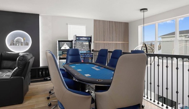 Resort-Access Getaway with Giant Pool, Slides, Themed Rooms & More
