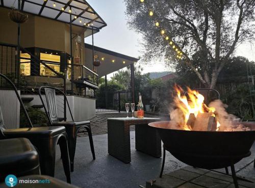 Hillside Retreat with Private Creek Access