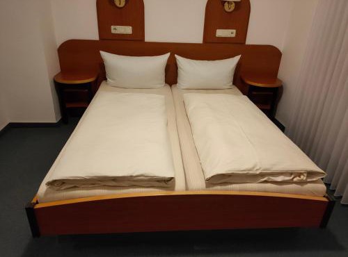 Hotel zur Eisenbahn in Rodgau